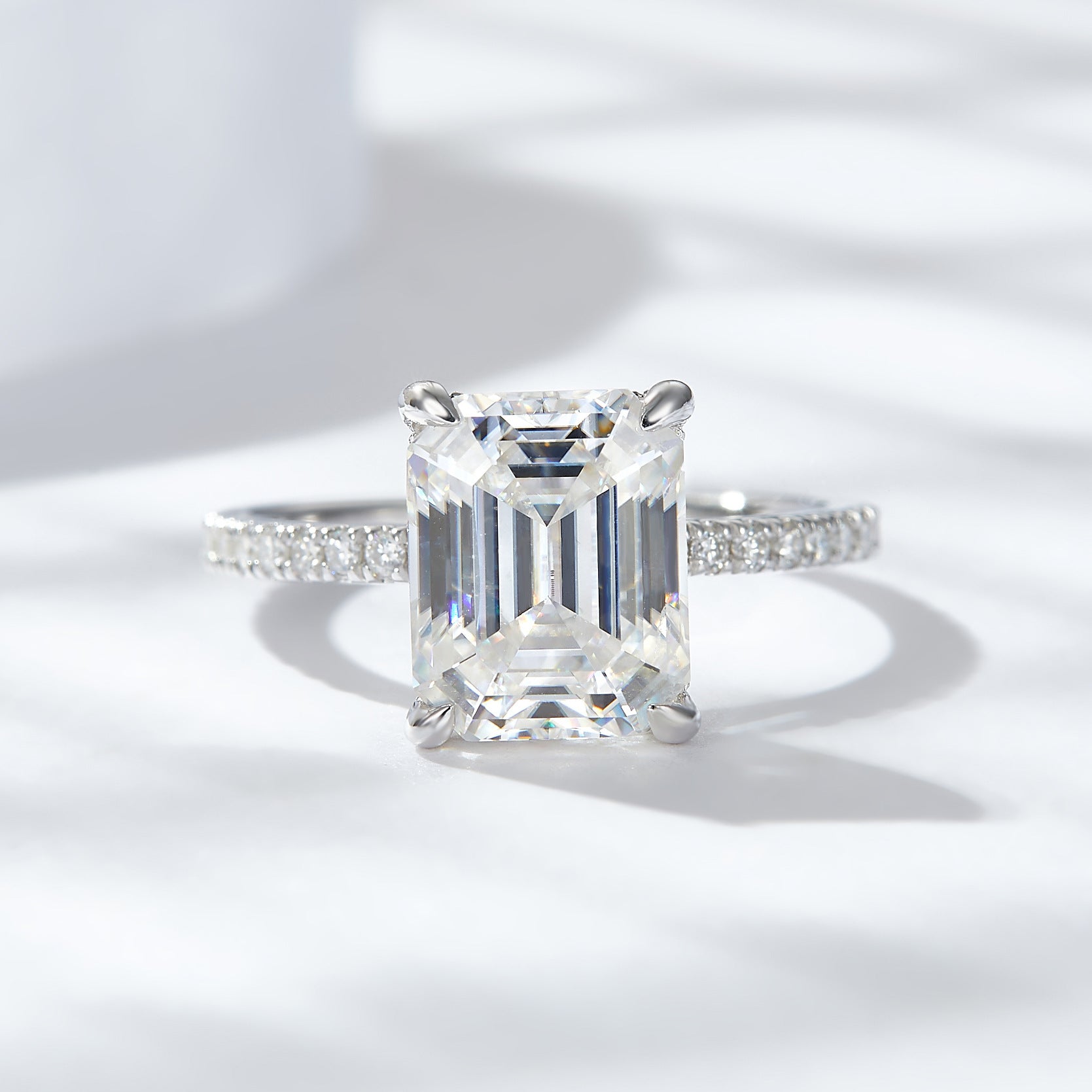 <78>Juliette ——  Emerald cut  Moissanite Ring