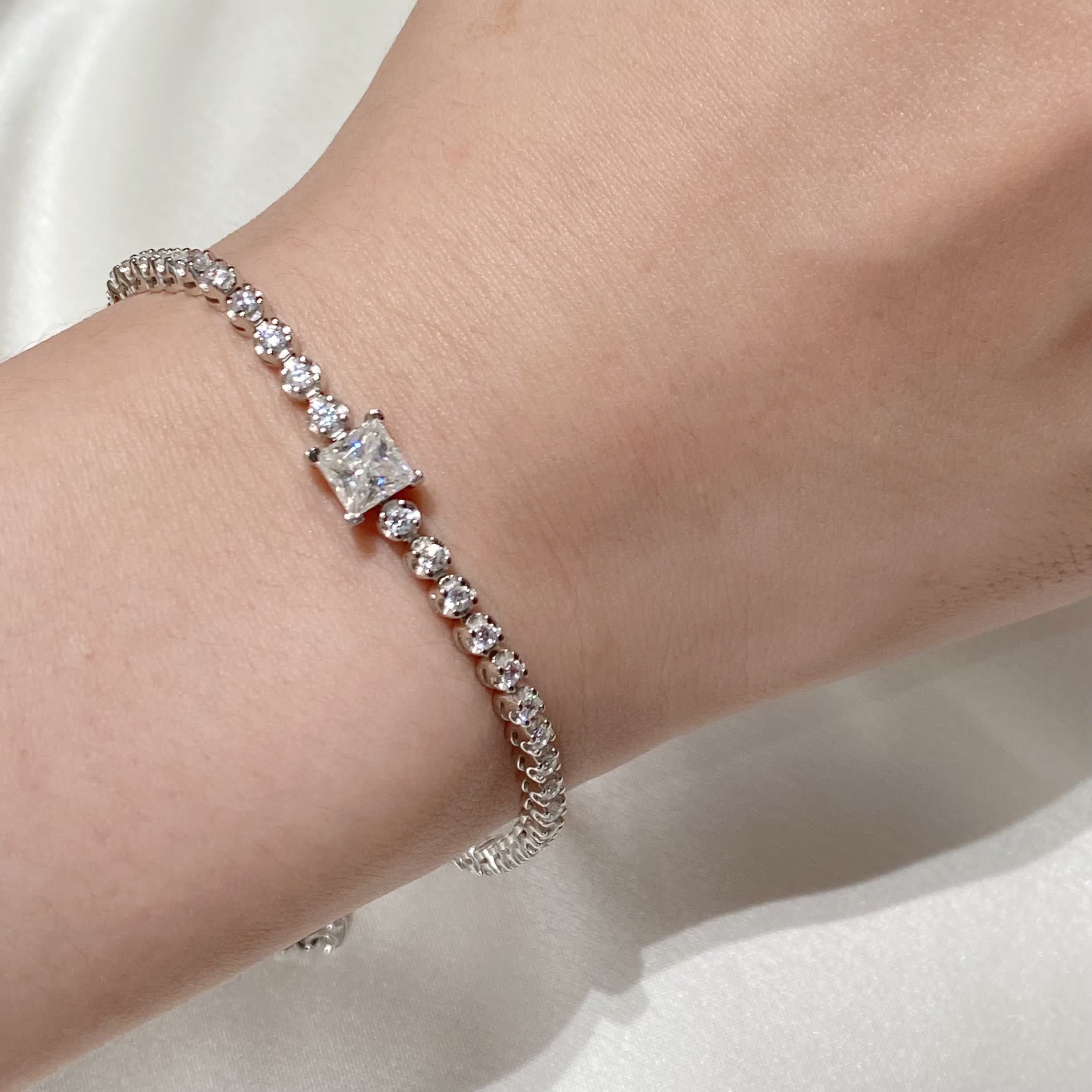 <56>Echo —— Princess Solitaire With Tennis Bracelet Moissanite Bracelet